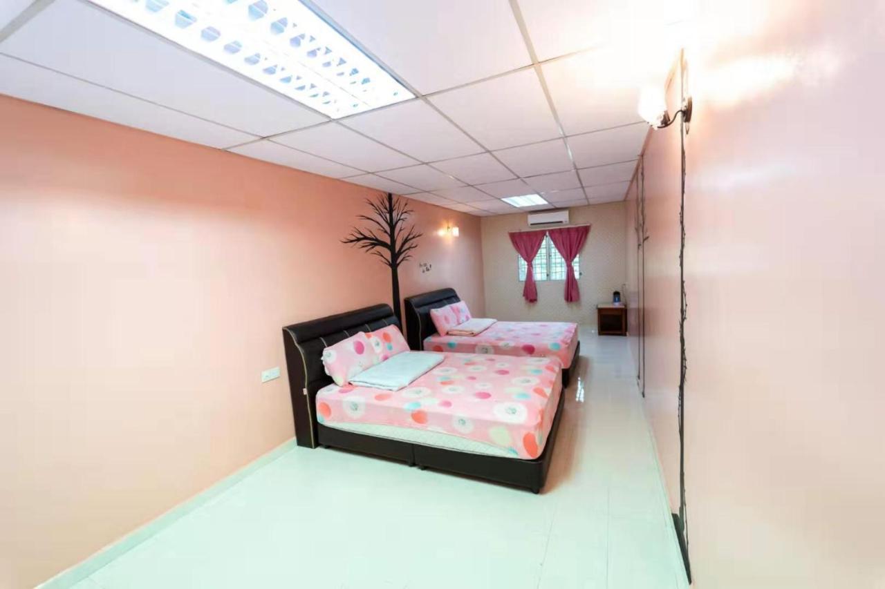 Star Light Homestay Sitiawan Exterior photo