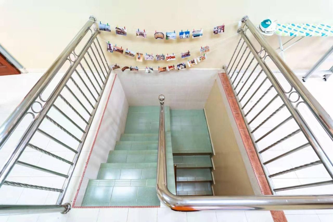 Star Light Homestay Sitiawan Exterior photo